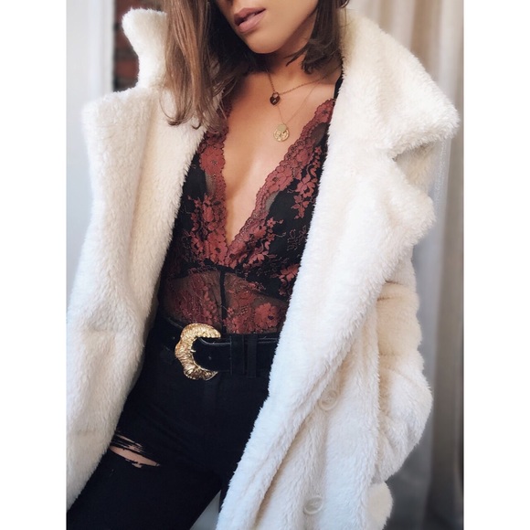 Myra Ivory Faux Fur Teddy Coat - Picture 3 of 8